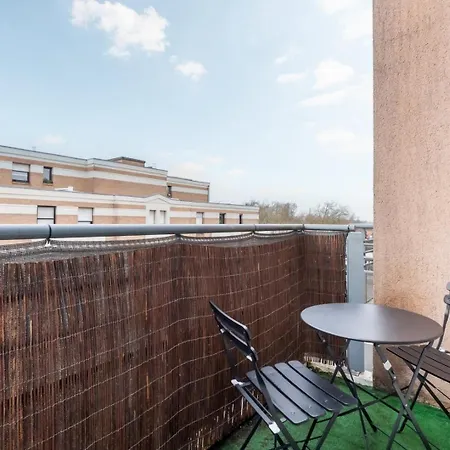 Avec Parking Et Balcons *