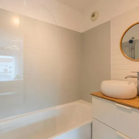 Avec Parking Et Balcons * Tourcoing