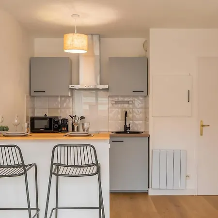 Avec Parking Et Balcons *